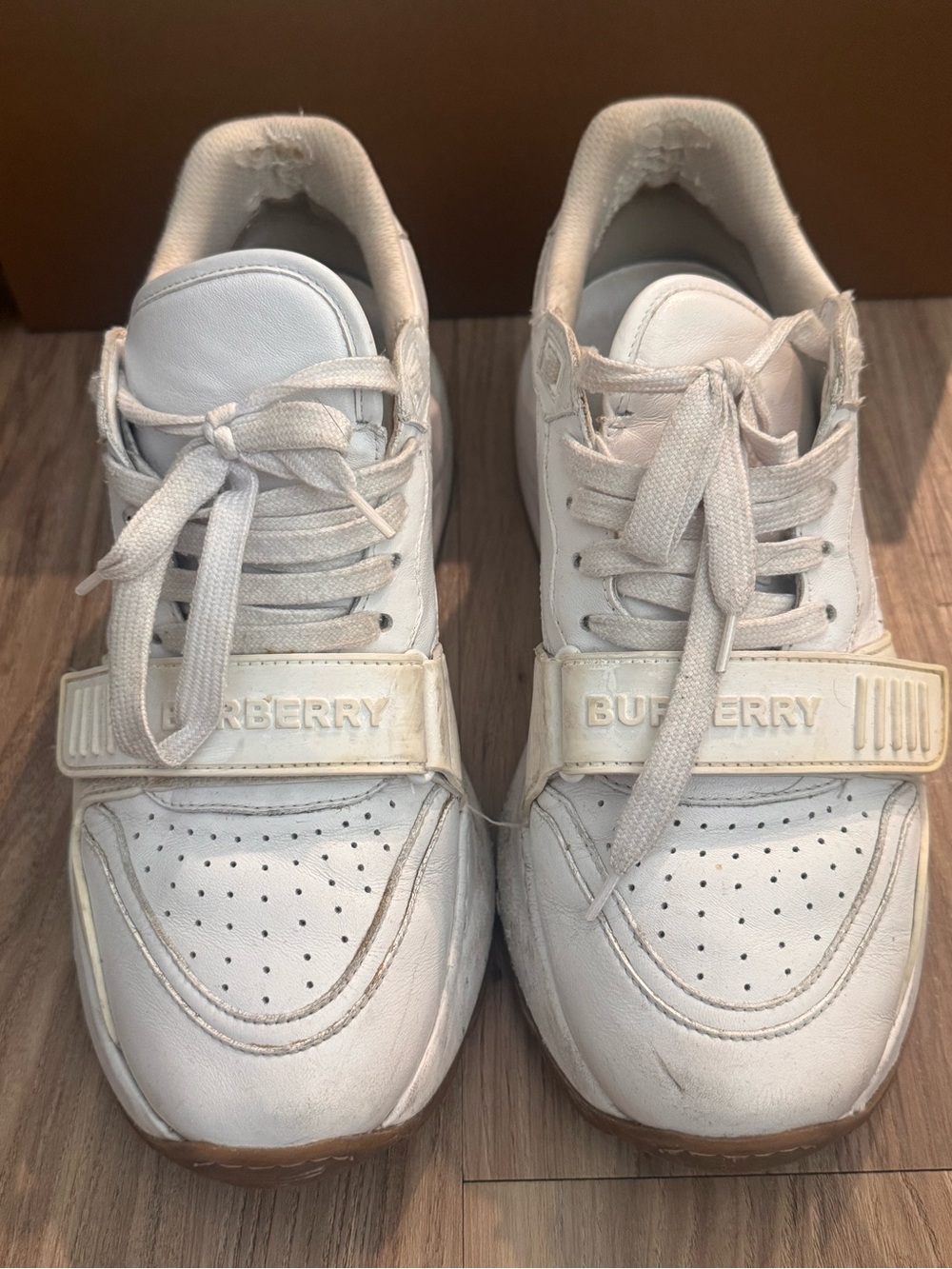 Burberry Mens White Leather Low-Top Sneakers